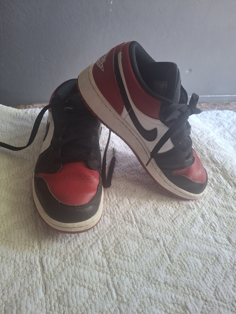 Nike Kids' Retro Basketball Sneakers - Red/Black/White